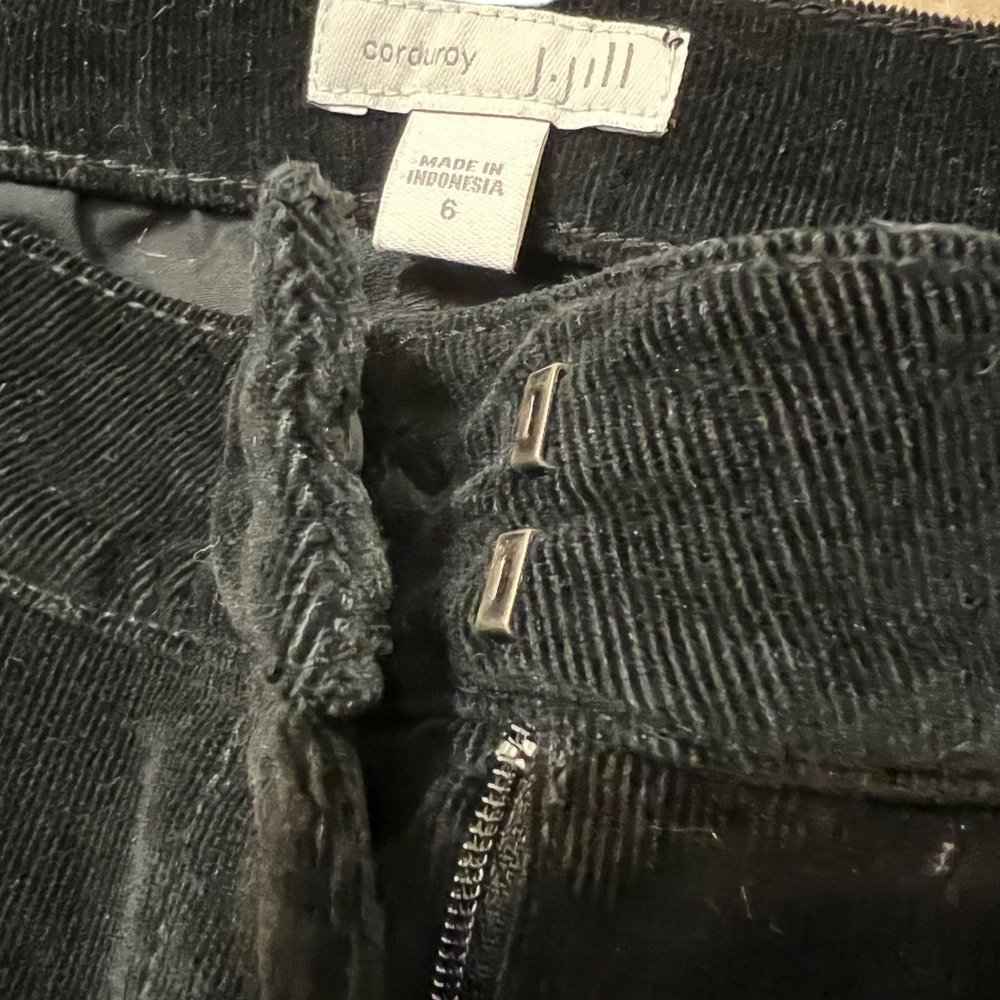 J. Jill Women's Pant Black Corduroy Size 6 Straight Leg Waist 30" - Picture 3 of 7